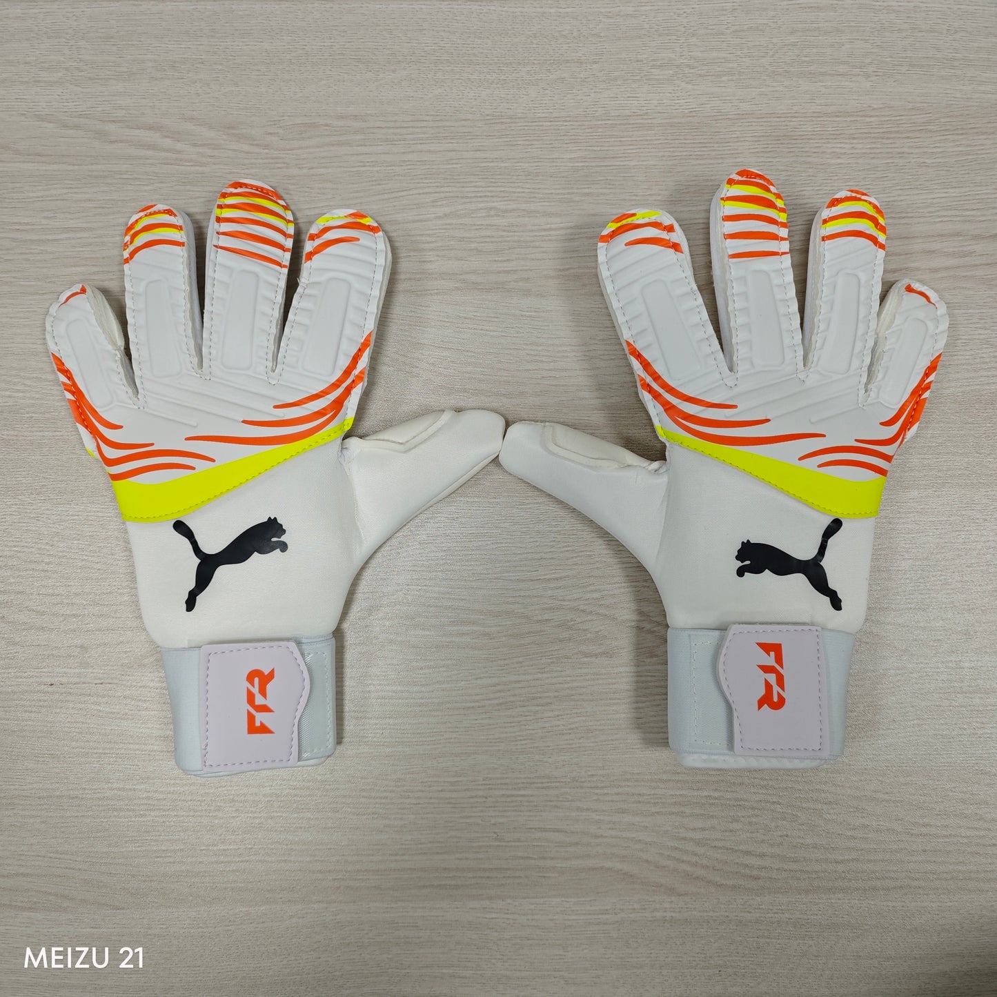 Puma Gloves