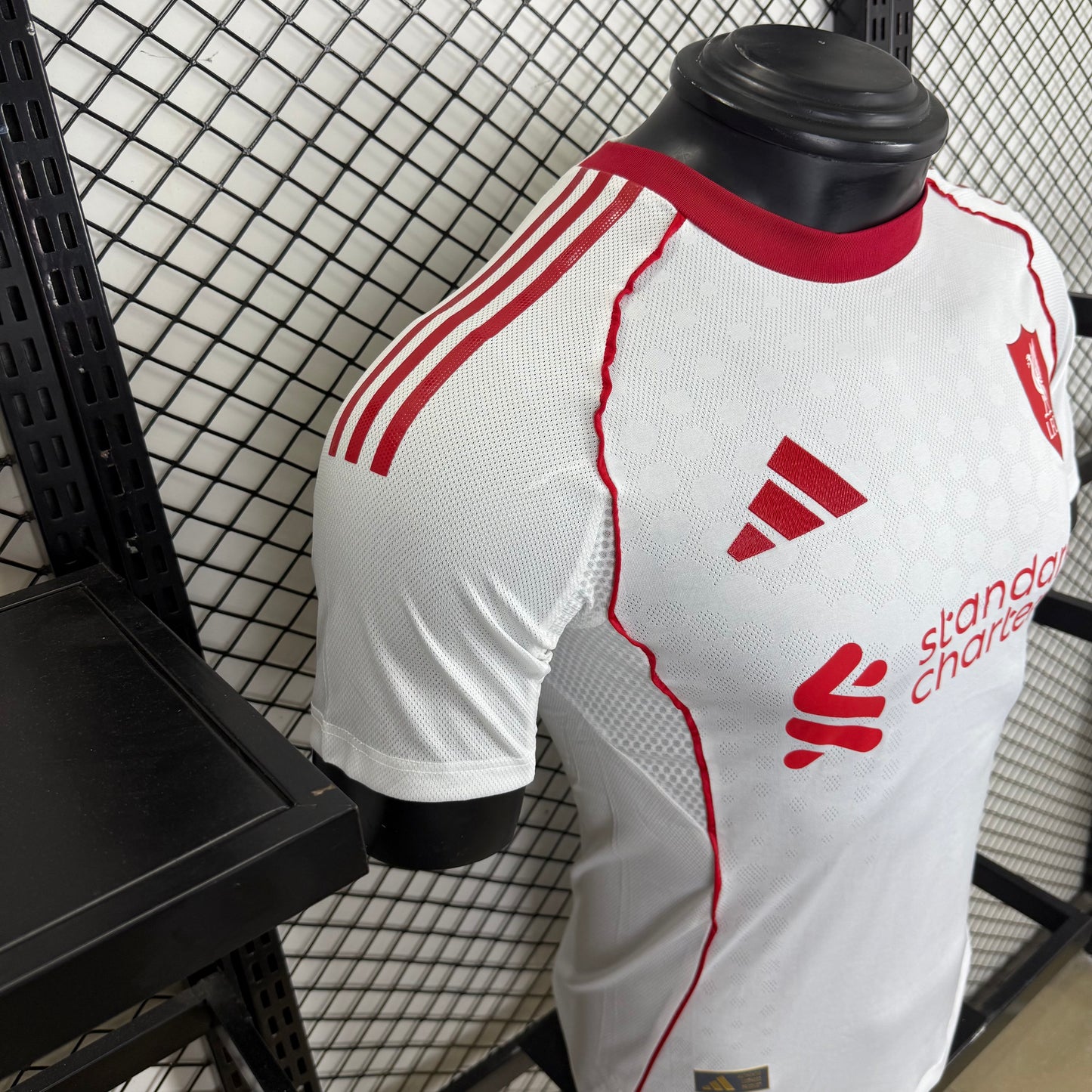 Liverpool 25/26-Away