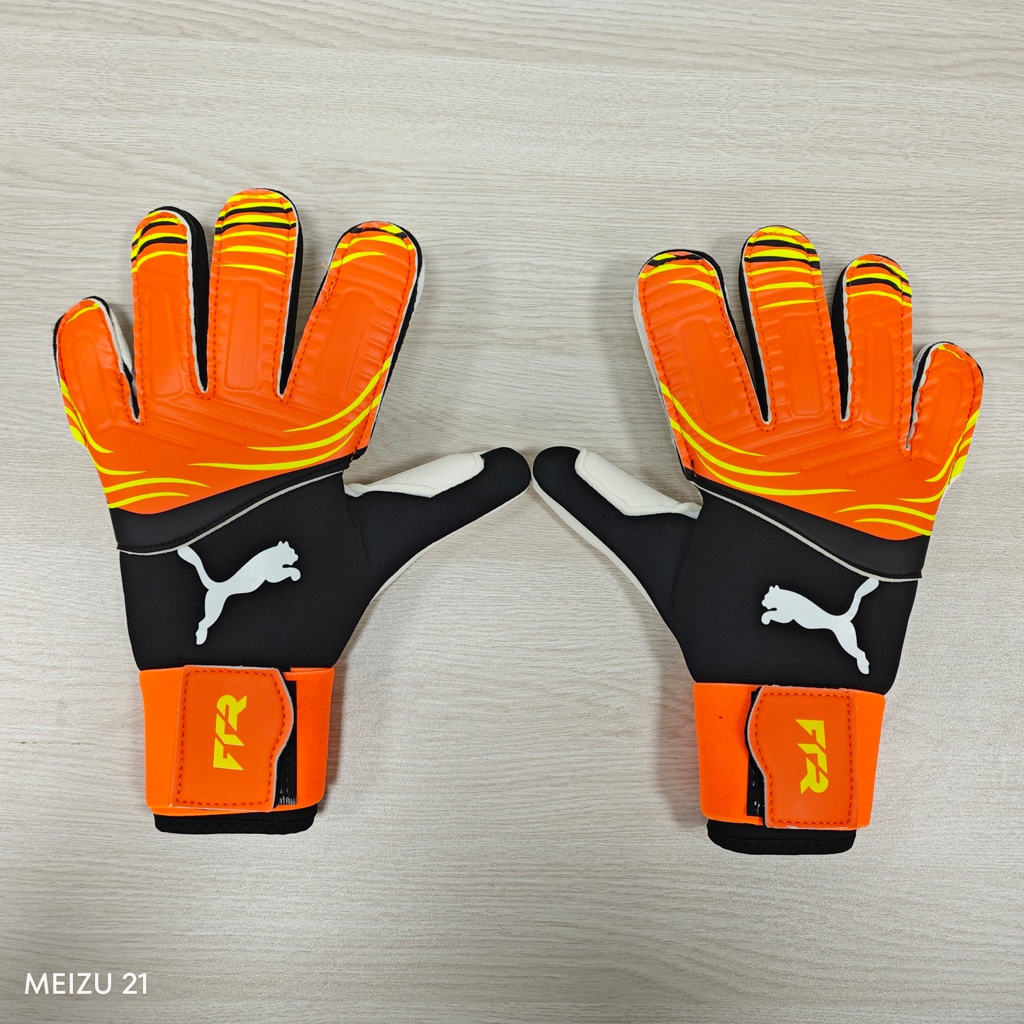 Puma Gloves
